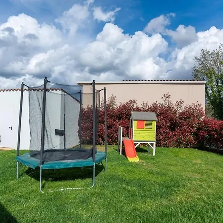 Ladora Villa Tar-Vabriga