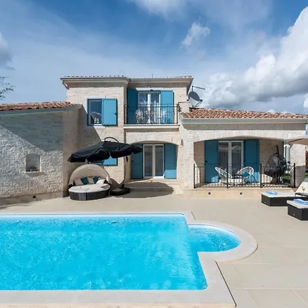 Ladora Villa Tar-Vabriga
